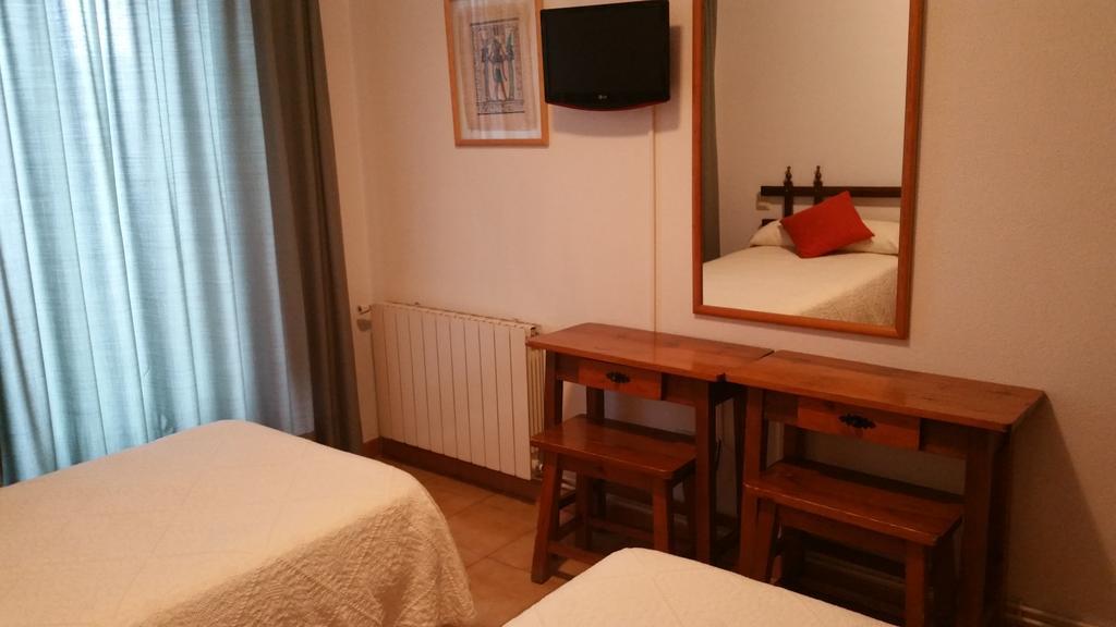 Hostal El Panadero Сепульведа Экстерьер фото