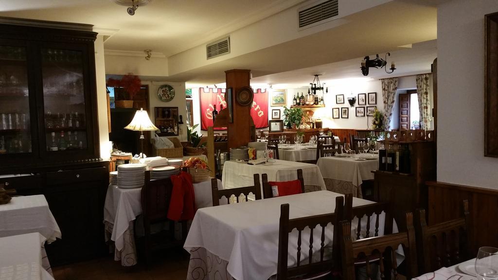 Hostal El Panadero Сепульведа Экстерьер фото